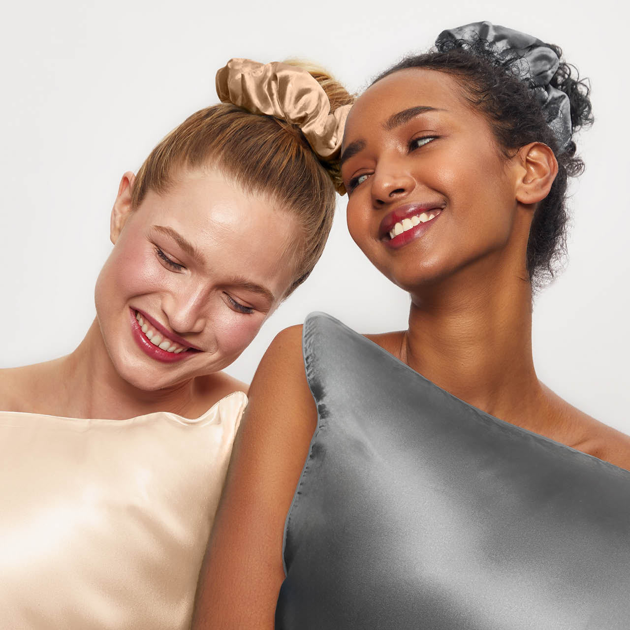 2 scrunchies per il sonno in raso - Nero e Dorato