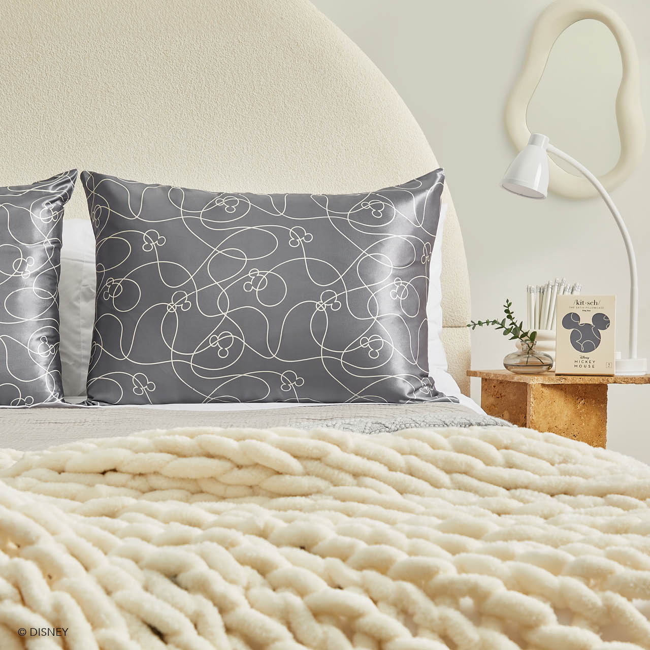 Kitsch x Mickey und Minnie Satin Kopfkissenbezug Mickey Labyrinth