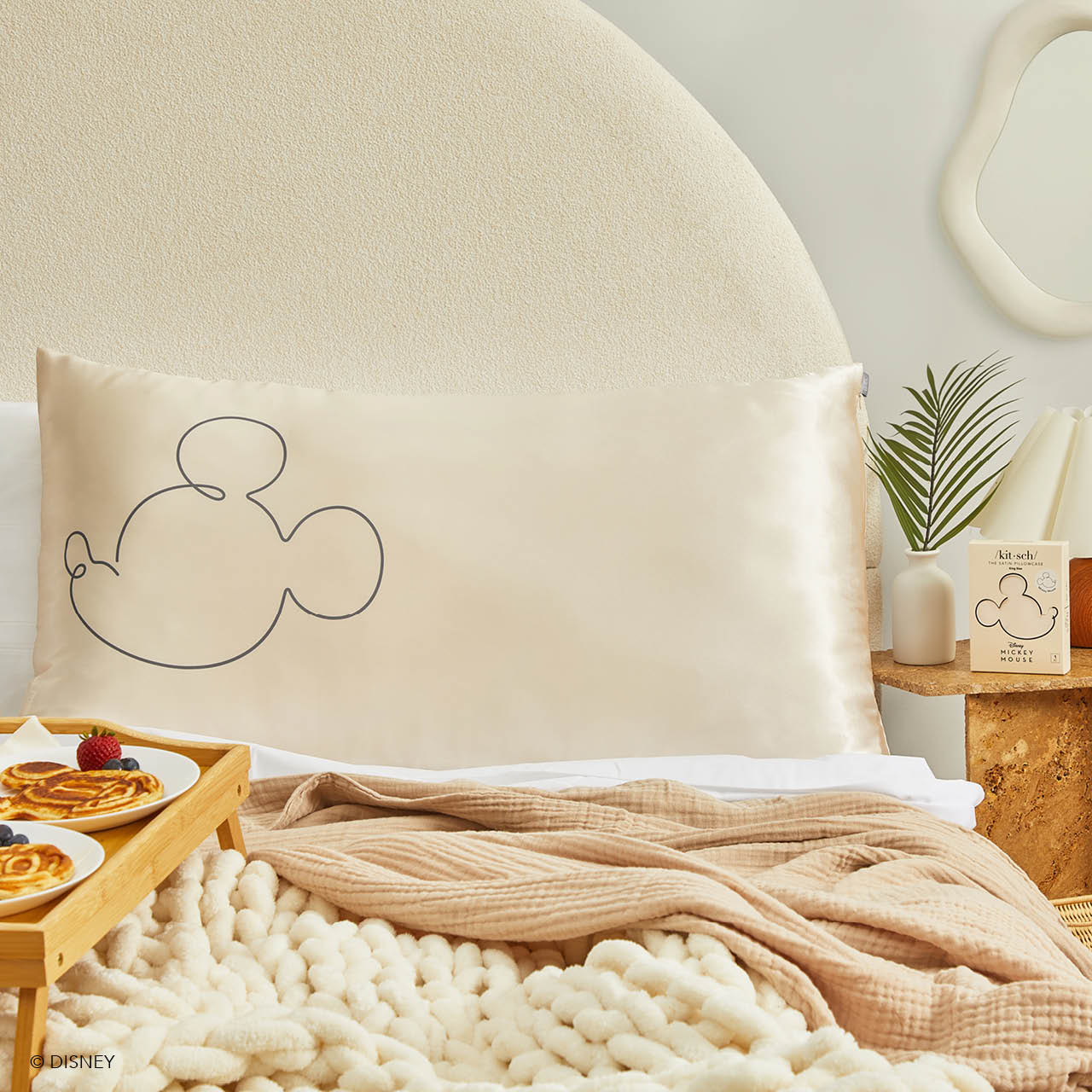 Kitsch x Mickey und Minnie Satin Kissenbezug Mr. Maus - King