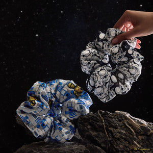 Star Wars™ & Kitsch Pillow Scrunchies® en Satin - R2-D2 & Stormtroopers