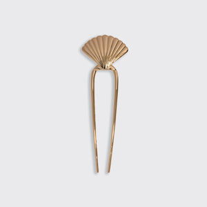 KITSCH Metal Clam Shell French Hair Pin Gold — standalone product shot on white background — full pin detail showing gold fan clam shell top and U-shaped metal prongs — Secure Hold | 1PC — unique shell design adds a refined, coastal vibe — smooth metal finish glides through strands without snagging