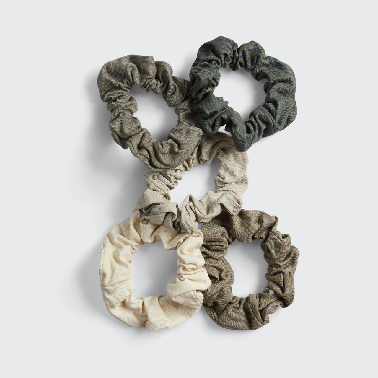 Set di 5 pezzi di Scrunchies in maglia - Grigio e Crema